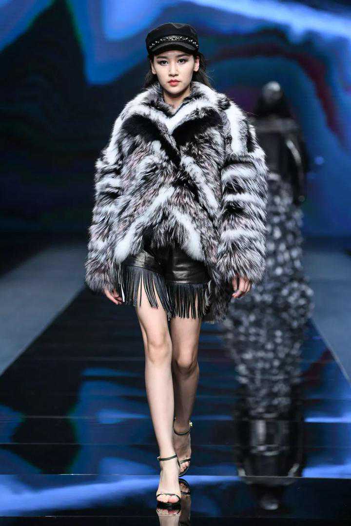 坚持25年！昨晚 海宁再一次受国际关注！