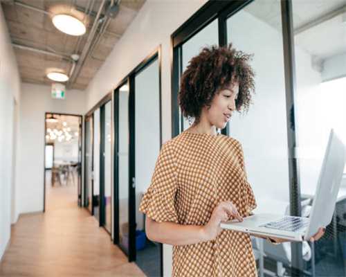 红色珍宝丨这张会议桌，见证立夏惊雷