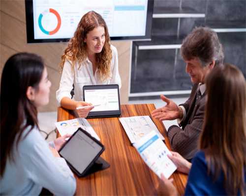 855平方米的家具城，安全出口就一个…