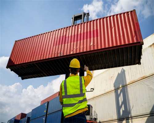 南昌：在“霍丽思”花25.8万定制办公家具，承诺进口板材变国产？