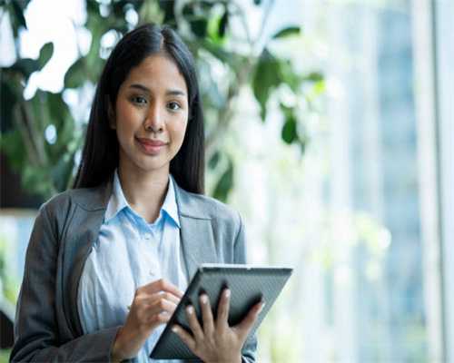 鸿扬家装“中国最佳设计企业”十二冠，总奖数全国装企第一