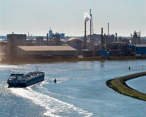 一间书房能抵抗全世界，12款书房设计