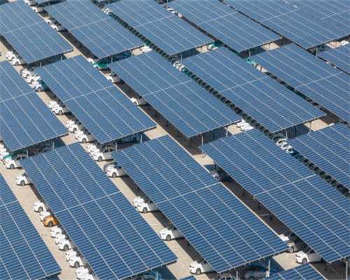 意大利一华人沙发厂突发大火 百万欧元物资被毁