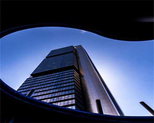 广东五华商会捐300万元支持医疗事业，会长卓定华回五华投资6亿建设南国公馆