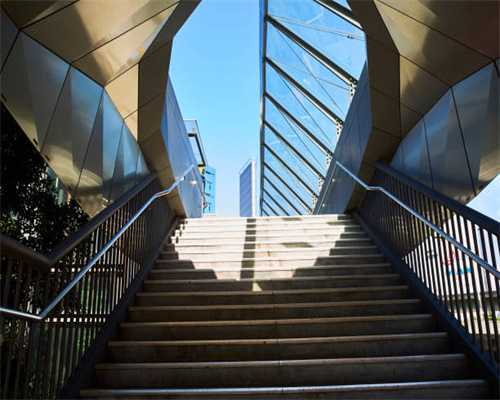 办公家具品牌企业——武汉红鑫家俱有限公司