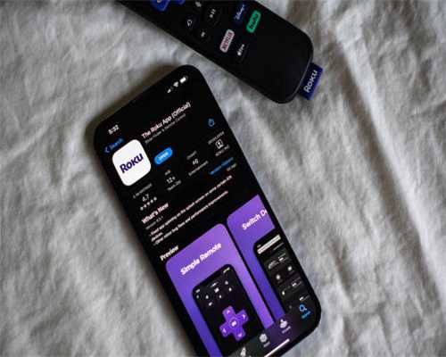 内敛的 NYCTALE 咖啡桌