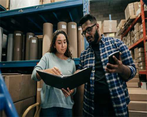 成都人最爱的家居是沙发，而家具展有你喜欢的所有类型