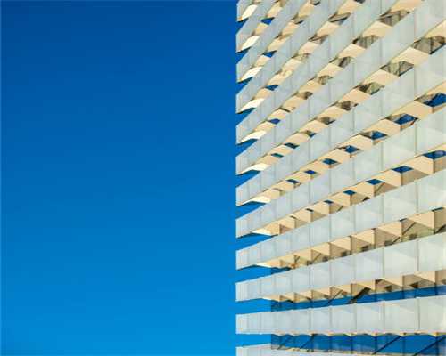 衣柜到顶与否难抉择？设计案例来帮忙，轻松做出明智选